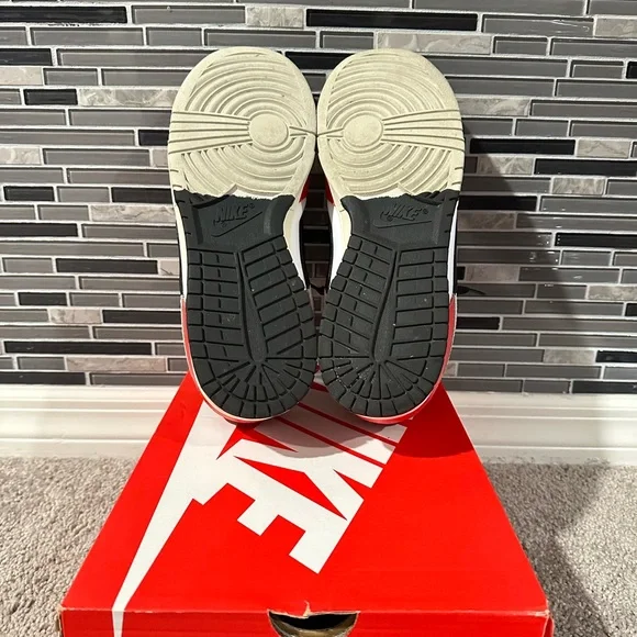 Nike retro “PRM” Chicago Split 
 Men's Red and White Dunk Sneakers - Picture 5 of 11